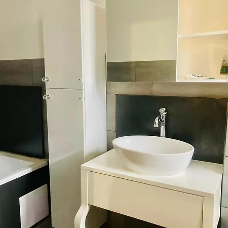 Wies Sielska Anielska Slonecznik - Caloroczny Mazurski Dom Na Duzej Dzialce 펜션 *